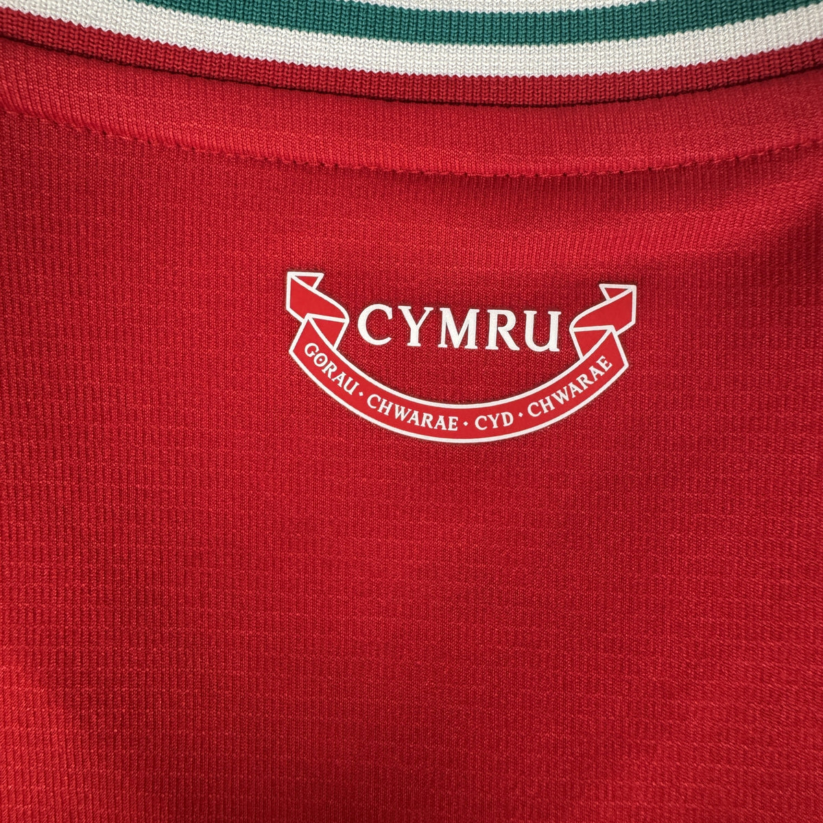 Wales 2026/2027 Home Football Shirt XL