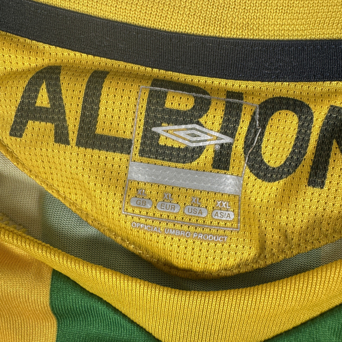 Size label inside West Bromwich Albion 2006/2007 away football shirt, size XL