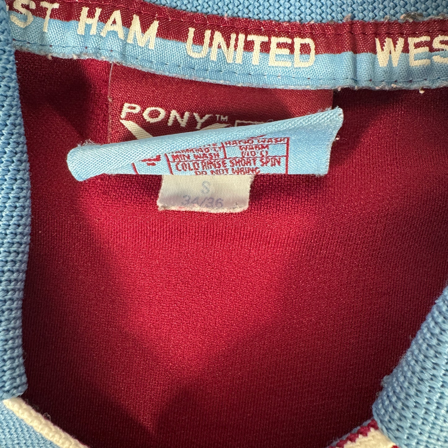 West Ham United 1997/1998 Home Football Shirt Small – Football Shirt Kingdom