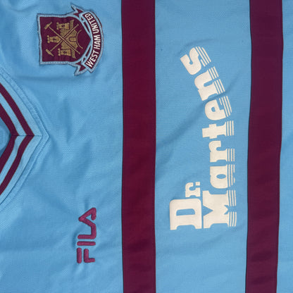 Close-up of West Ham United 2001/2002/2003 away football shirt, size 3XL