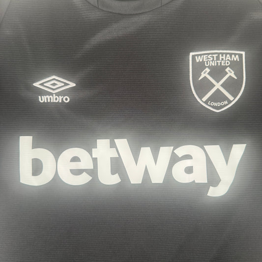 West Ham United 2022/2023 Away Football Shirt Medium – Football Shirt Kingdom