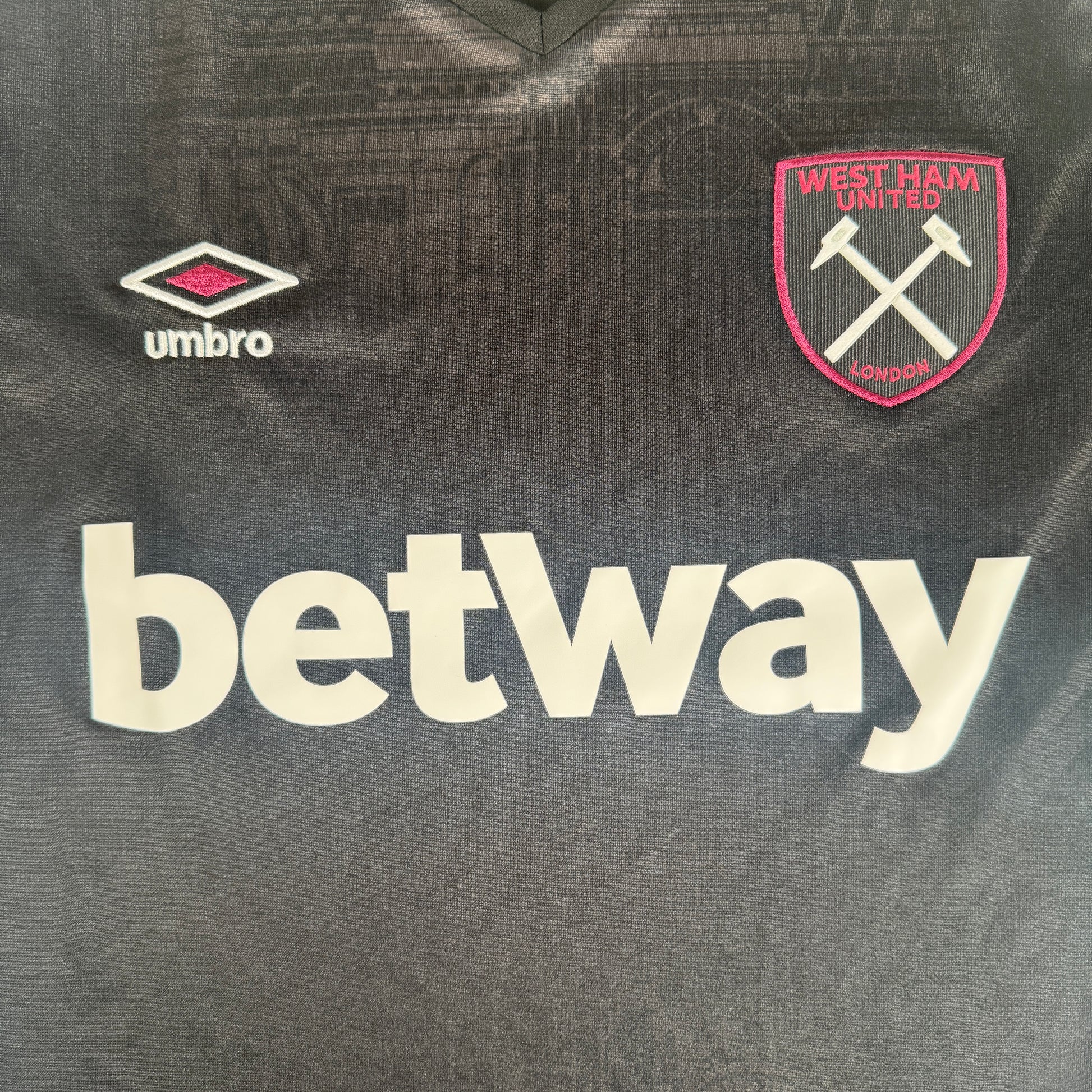 West Ham United 2024/2025 Away Football Shirt Small – Football Shirt Kingdom