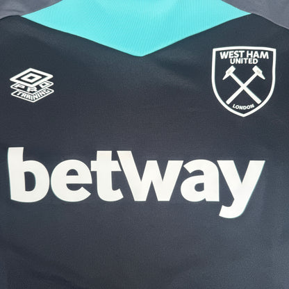 West Ham United 2024/2025 Training Football Shirt 3XL — front close-up