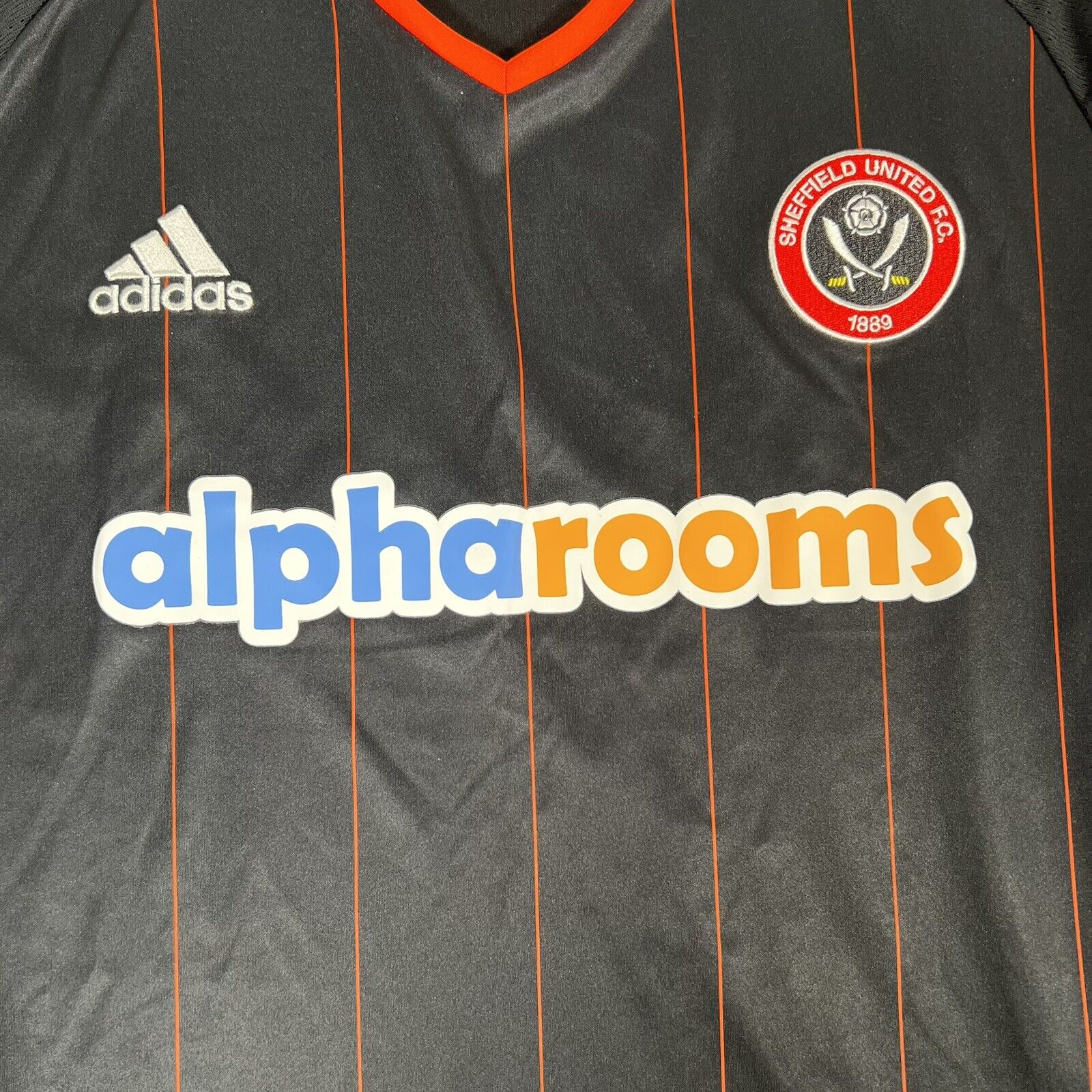 Sheffield United 2016/2017 Away Football Shirt  Large - Football Shirt Kingdom