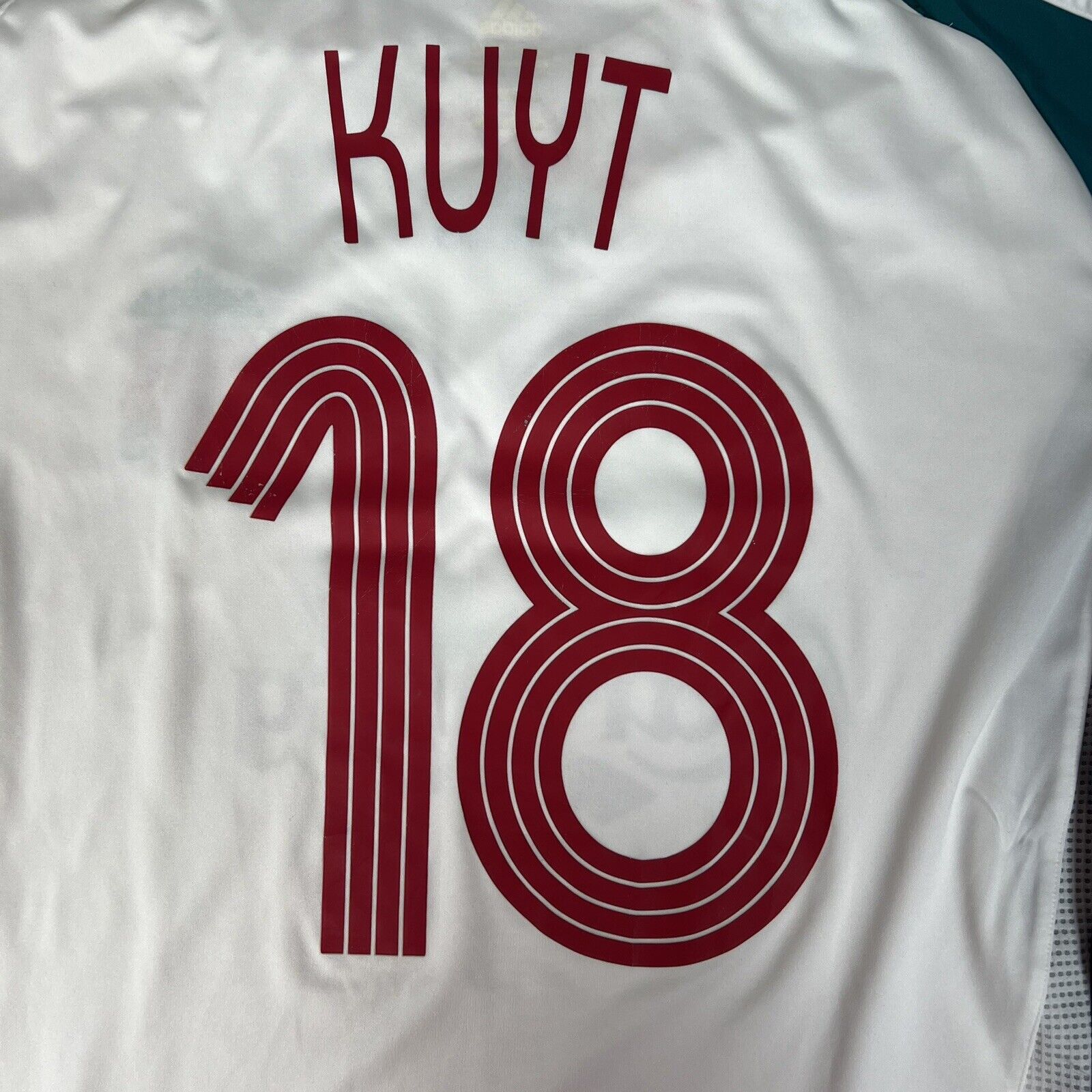 KUYT Liverpool 2006/2007 Third Football Shirt Long Sleeve XL - Football Shirt Kingdom
