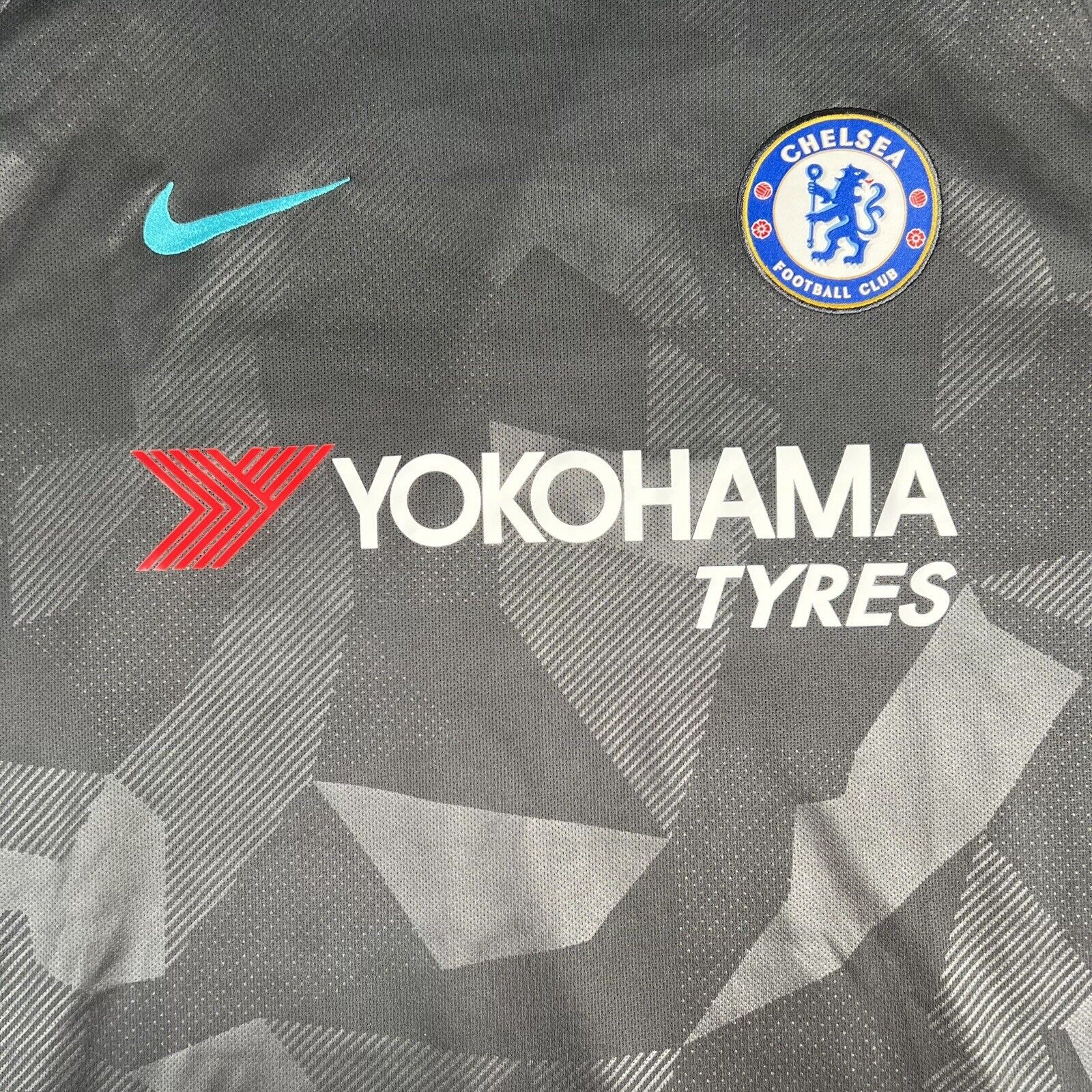 Chelsea 2017/2018 Third Football Shirt  Men’s Large - Football Shirt Kingdom