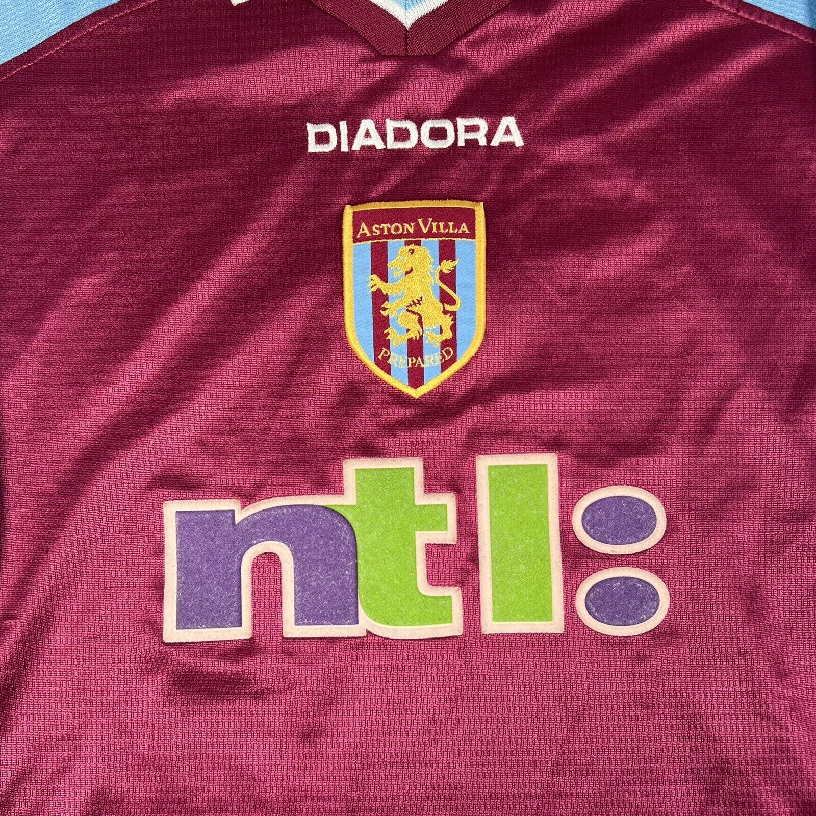 Aston Villa 2000/2001 Home Football Shirt  Men’s Large - Football Shirt Kingdom