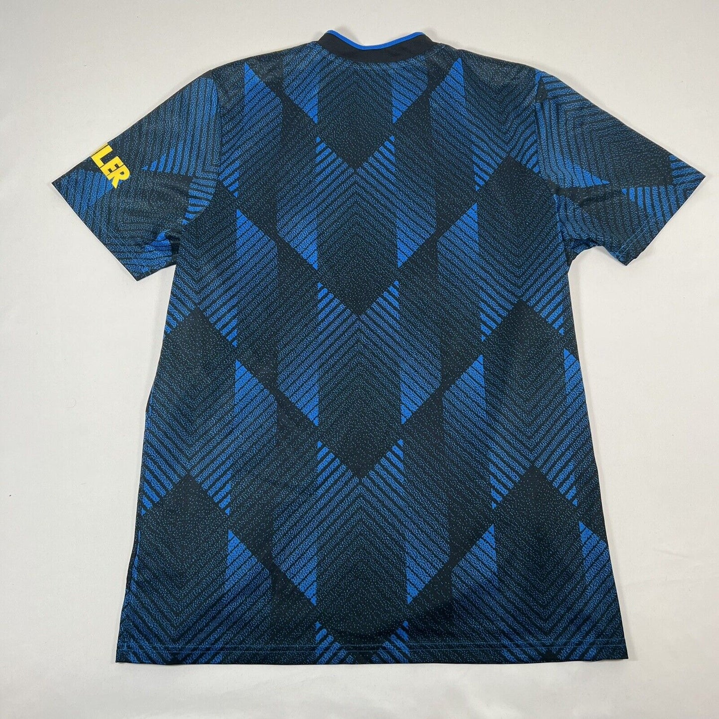 manchester united 2021 2022 third football shirt men s large3