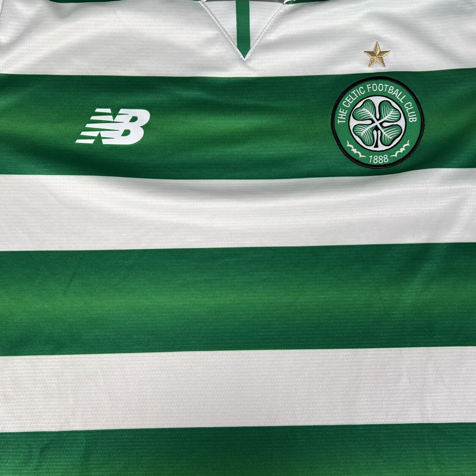 Celtic 2016/2017 Home Football Shirt Long Sleeve  Large - Football Shirt Kingdom