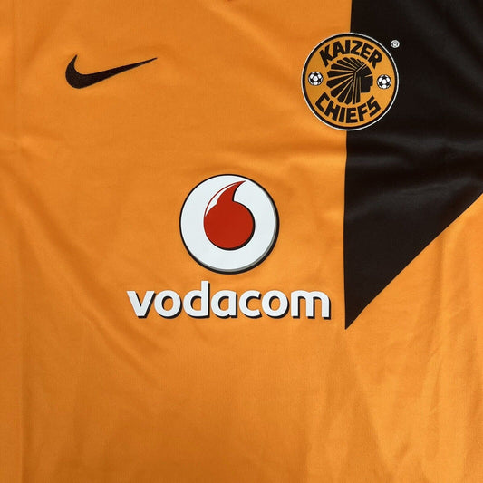 Kaizer Chiefs 2014/2015 Home Football Shirt  BNWT Large - Football Shirt Kingdom