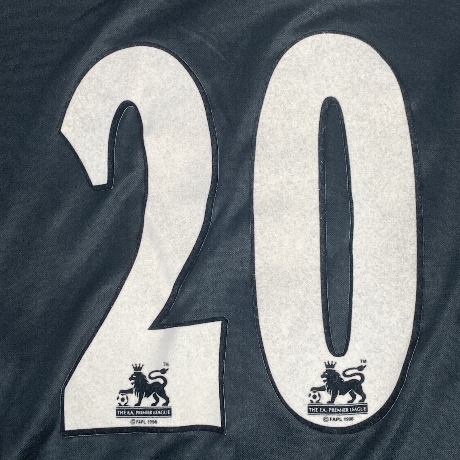 20 aston villa 2000 2001 away football shirt long sleeve xl3