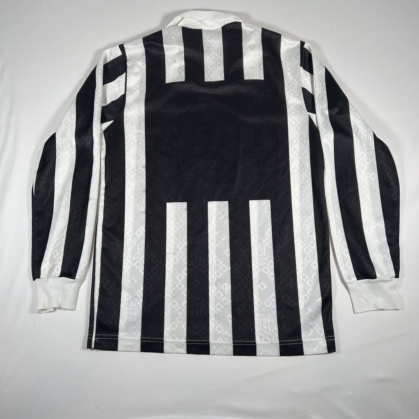 Juventus 1989/1990 European Home Football Shirt Long Sleeve Large