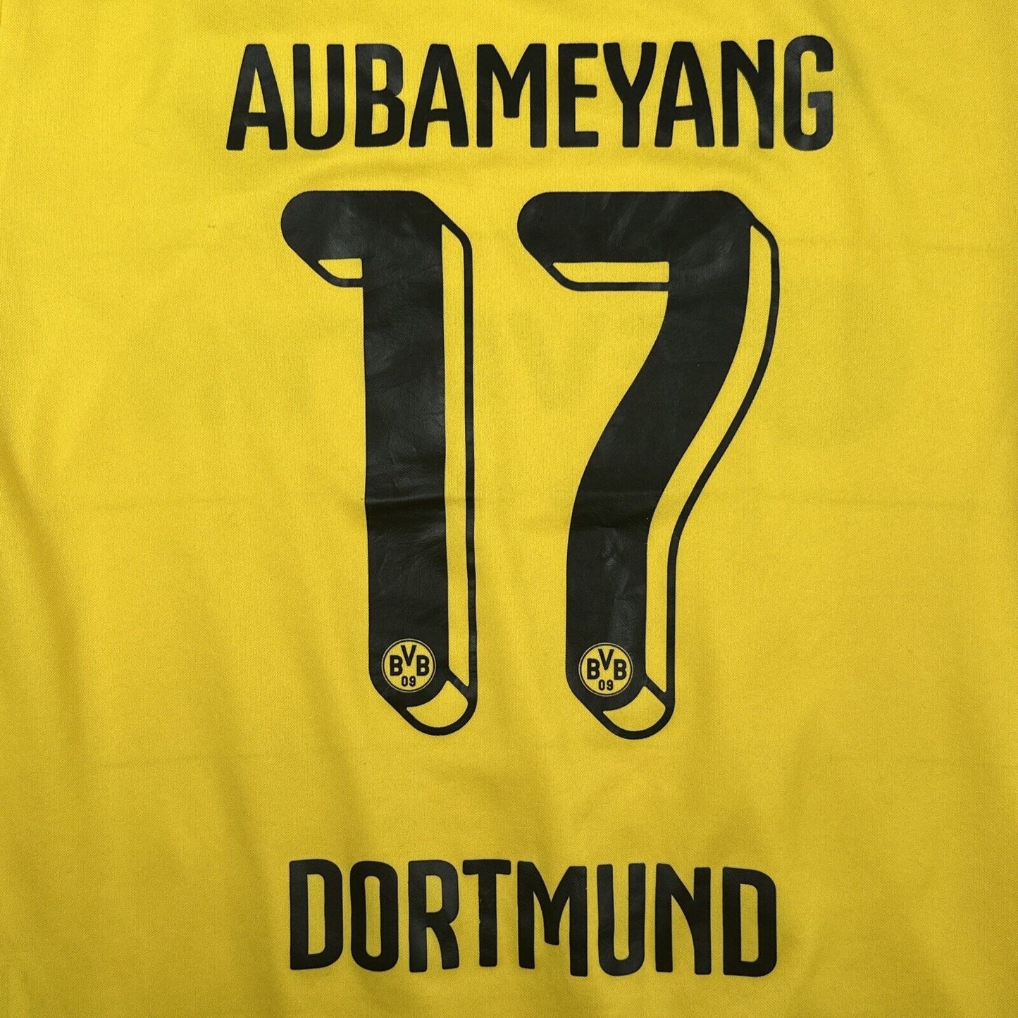 Borussia  Dortmund AUBAMEYANG 17 2015/2016 Home Football Shirt XL - Football Shirt Kingdom