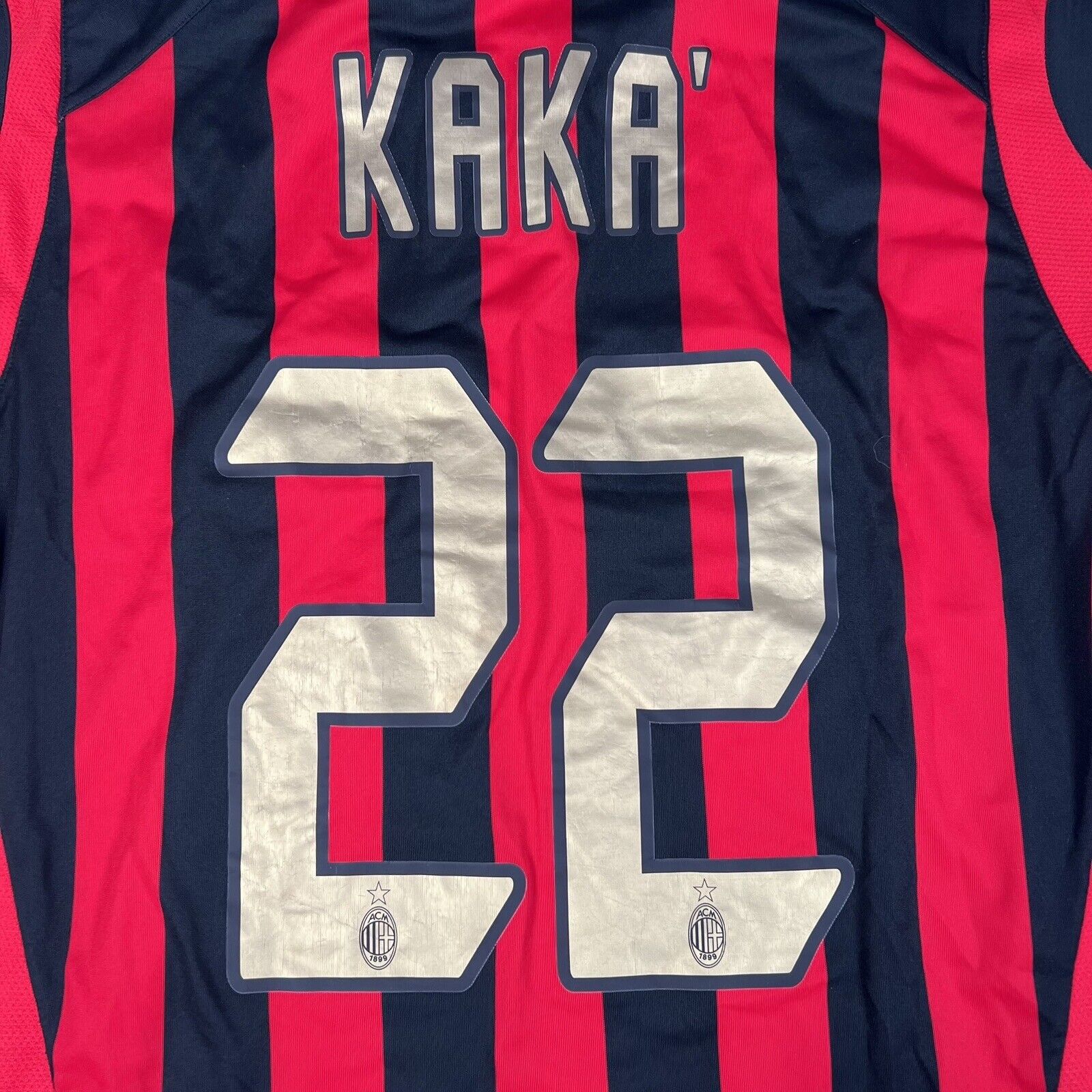 KAKA 22 AC Milan 2005/2006 Home Football Shirt Men’s Large - Football Shirt Kingdom
