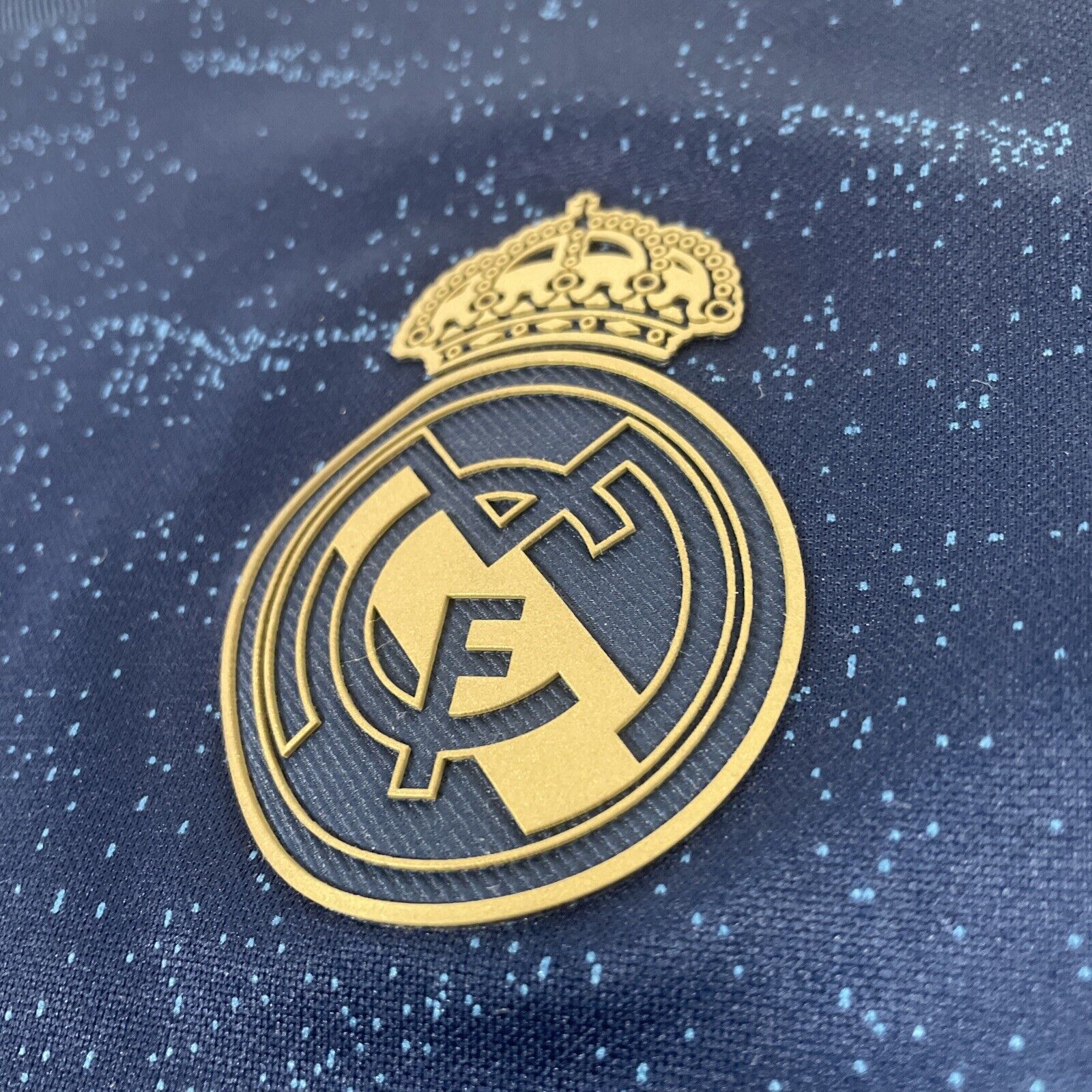 real madrid 2019 2020 away football shirt men s xl2