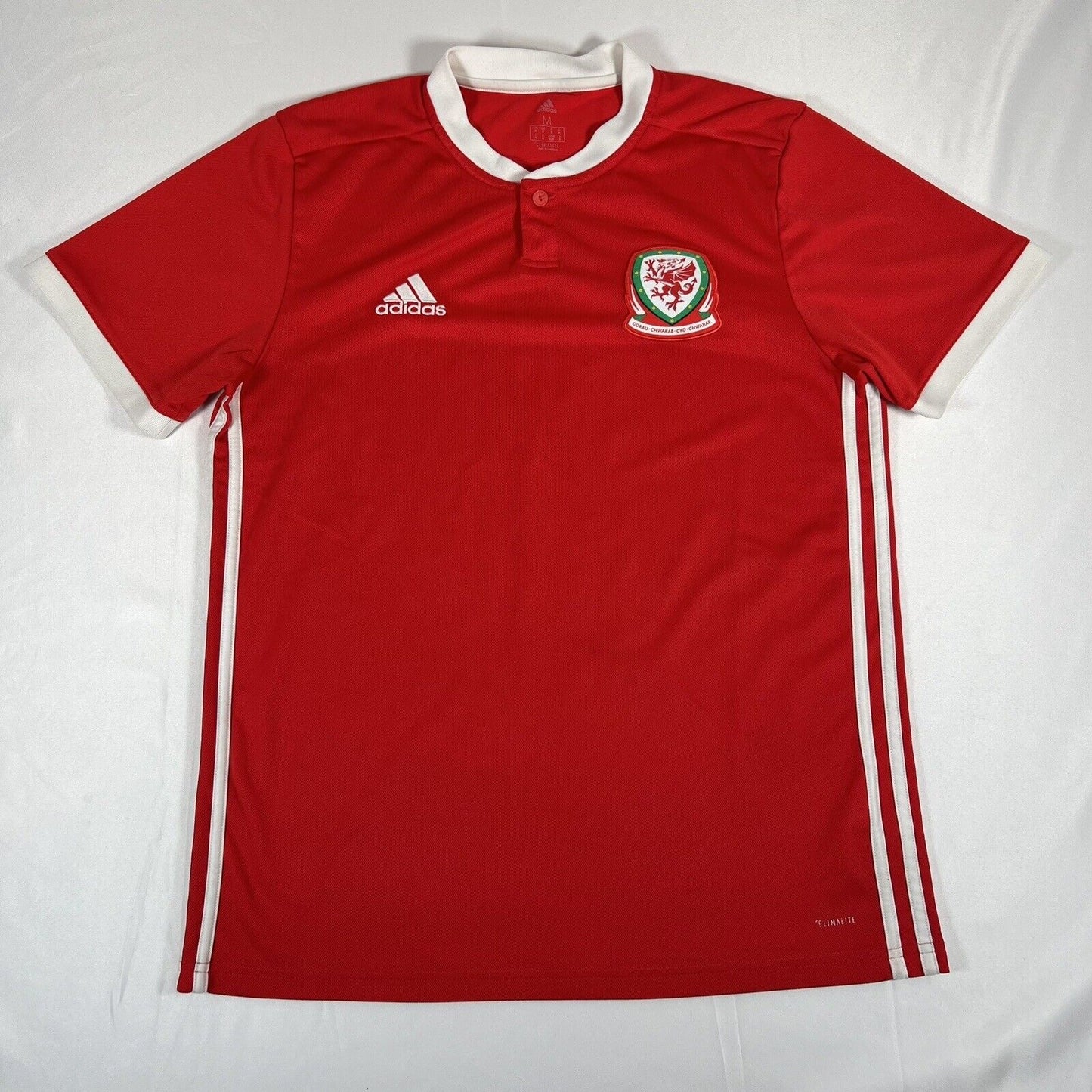 Wales 2018/2019/2020 Home Football Shirt  Men’s Medium