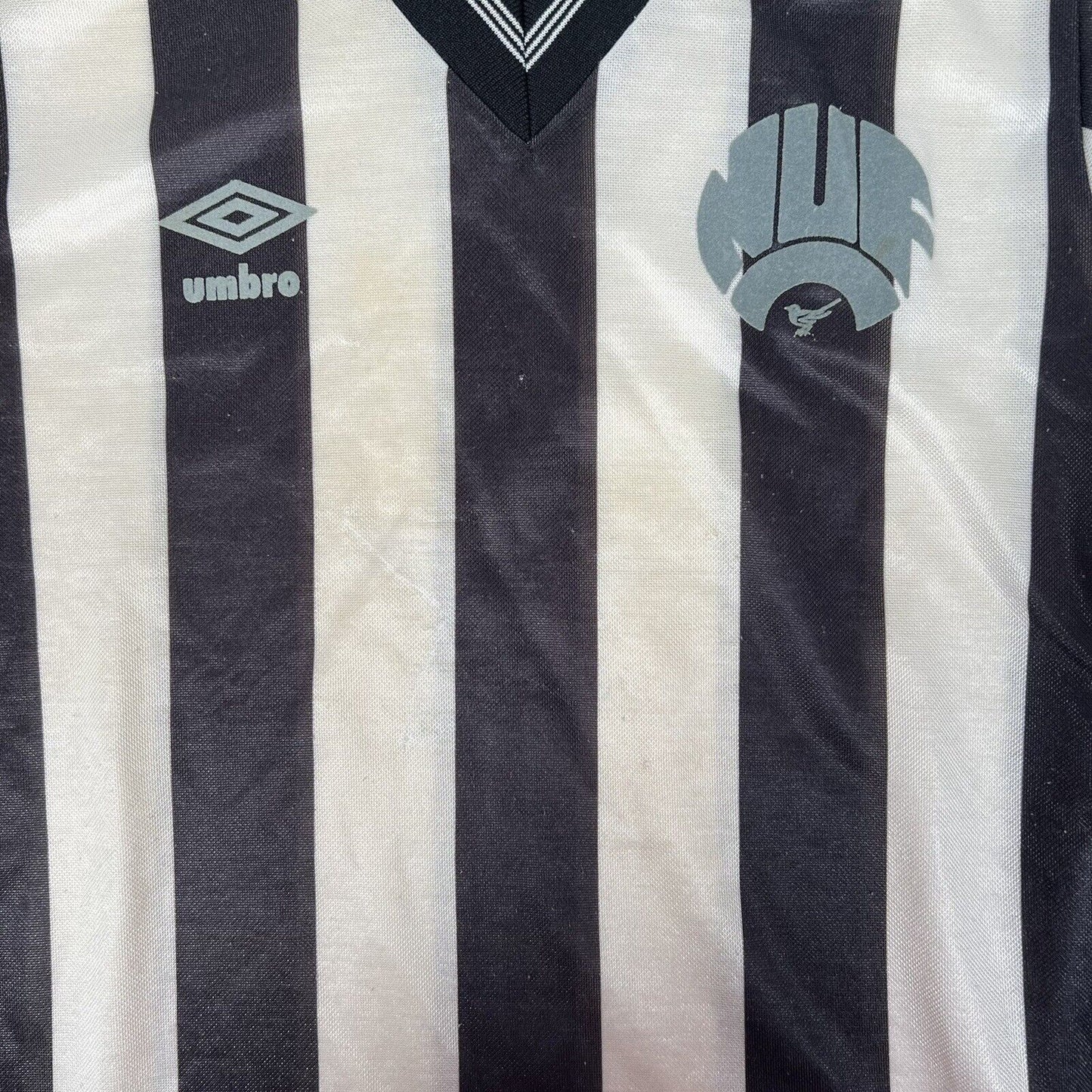 Newcastle United 1983/1984/1985 Home Football Shirt Small