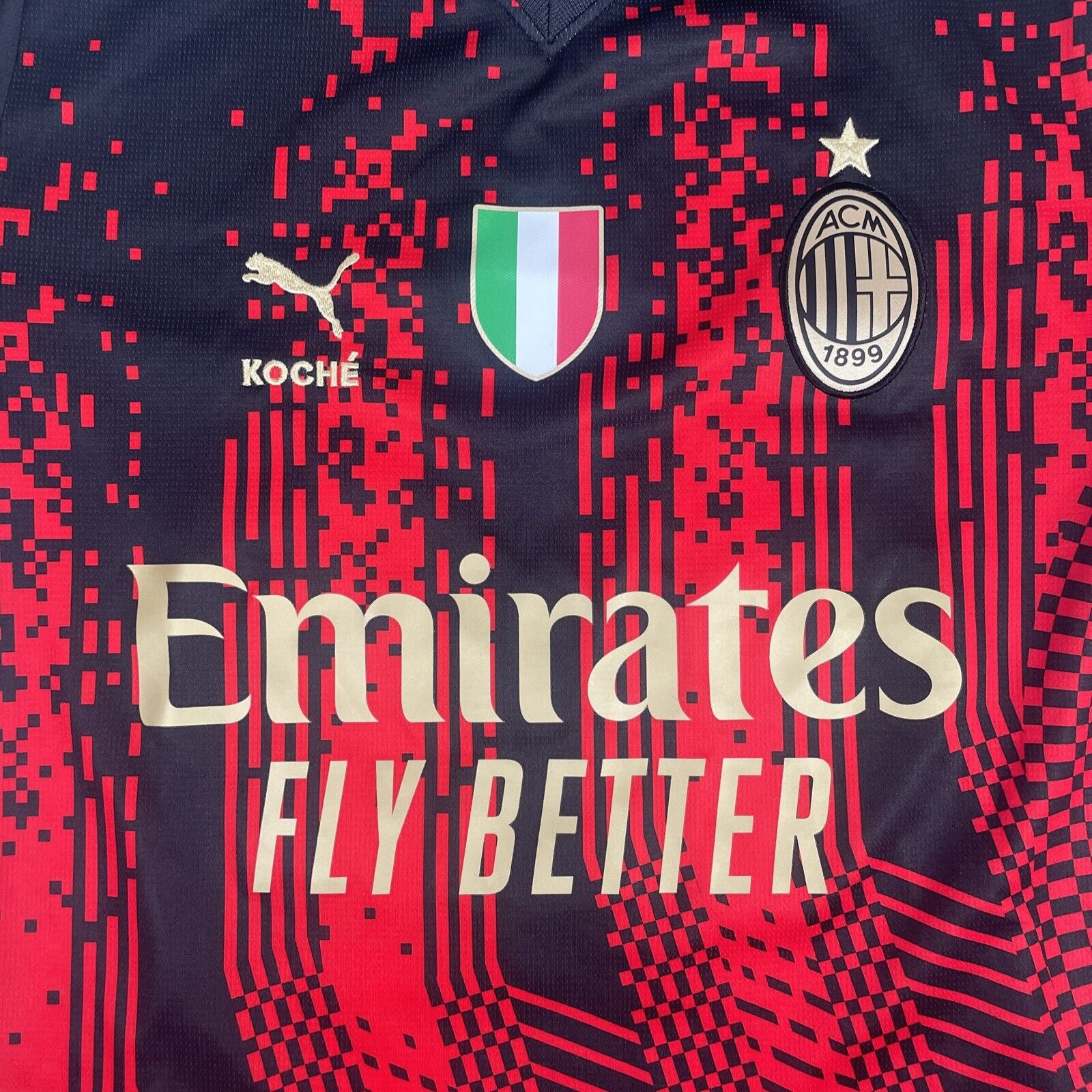 HERNANDEZ 19 AC Milan 2022/2023 Koché Fourth Football Shirt Small - Football Shirt Kingdom