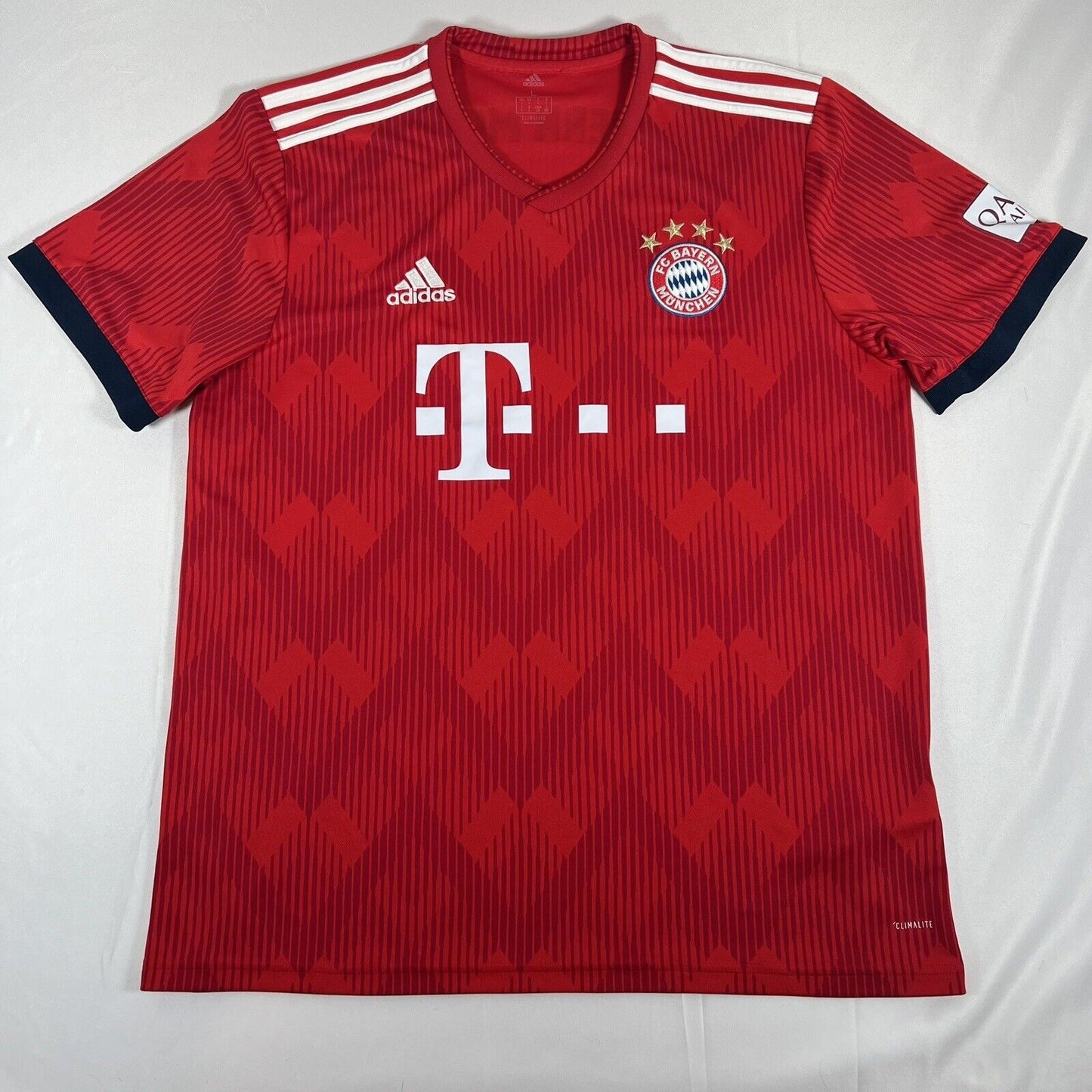 bayern munich 2018 2019 home football shirt large2