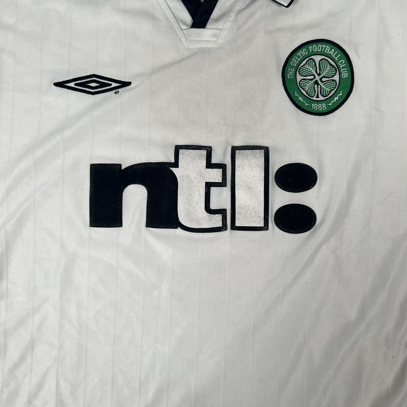 Celtic 2001/2002 Away Football Shirt Large - Football Shirt Kingdom